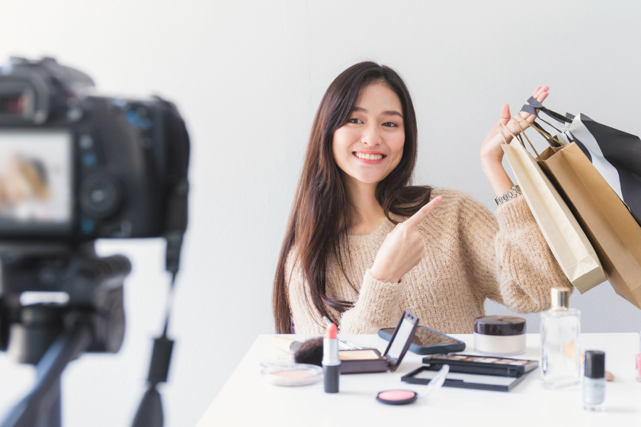 Mẫu kịch bản livestream bán mỹ phẩm