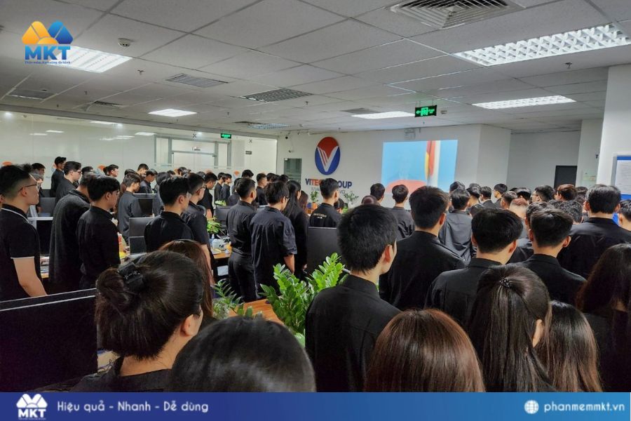 Phần mềm MKT đã dành một phút tưởng niệm Tổng Bí Thư Nguyễn Phú Trọng trong sự trang nghiêm